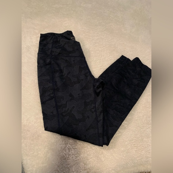 Mondetta Navy Camouflage Leggings - Picture 1 of 6